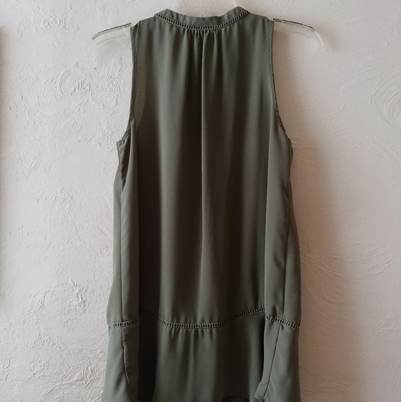 Mossimo sleeveless blouse - Picture 2 of 8